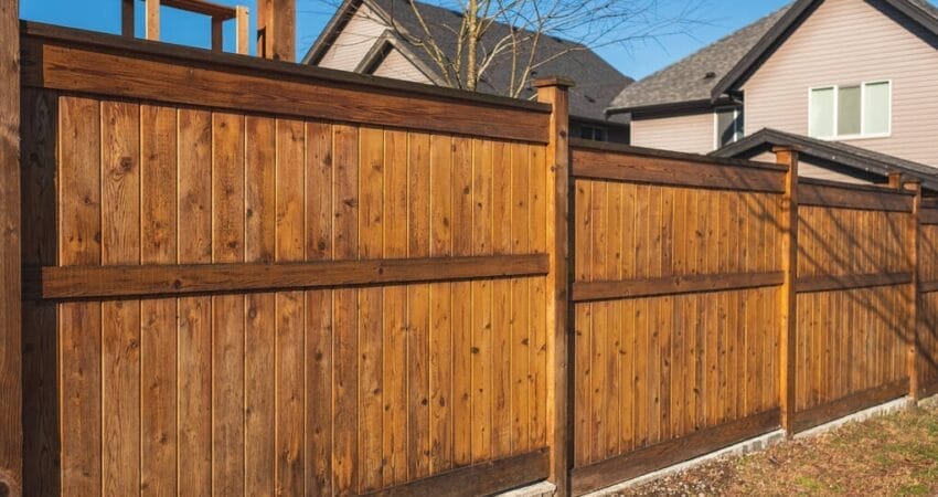 privacy wooden fence